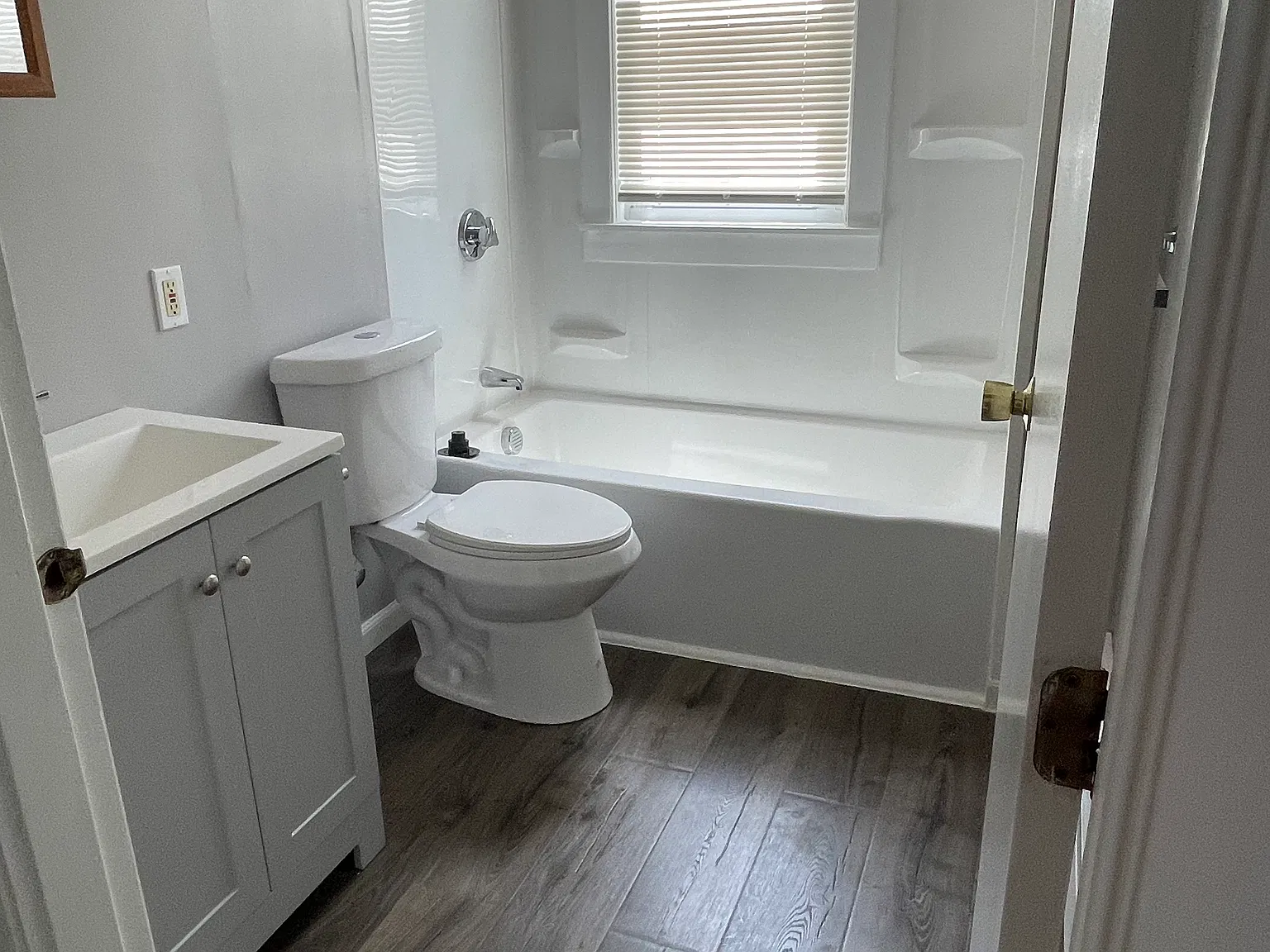 1 bed, 750 sqft, $1,650 — Photo 3