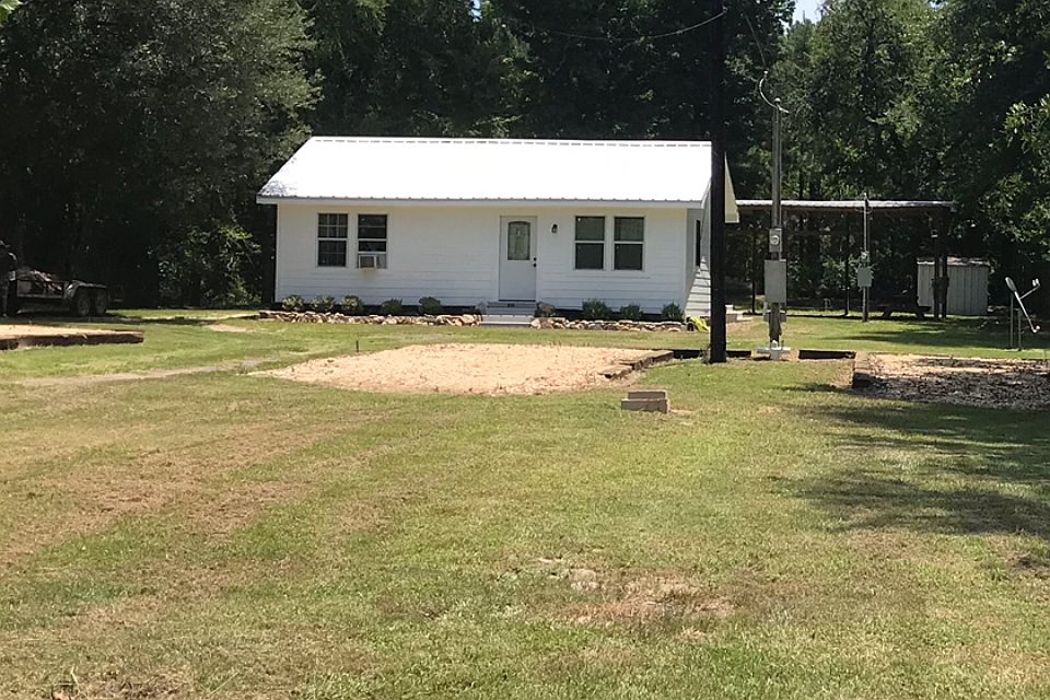 2BR/1B Energy Efficient dtls