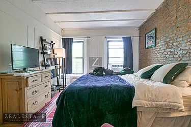 Rented by ZealEstate Group Inc