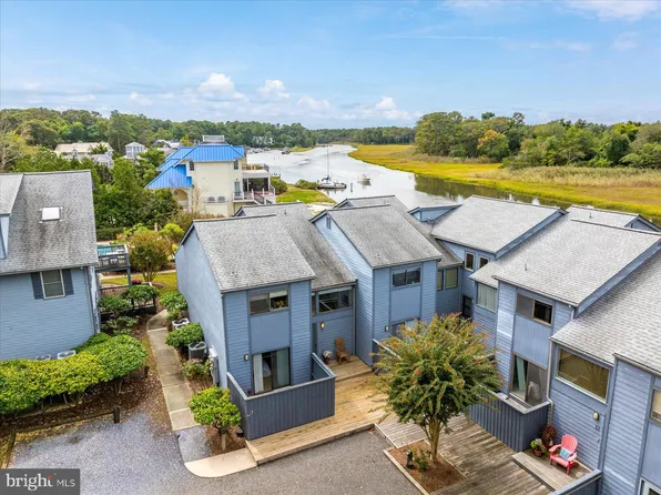 4 Snug Harbor Ct Unit 7, Rehoboth Beach, DE 19971
