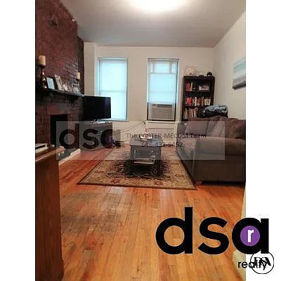 Rented by DSA Realty | media 30