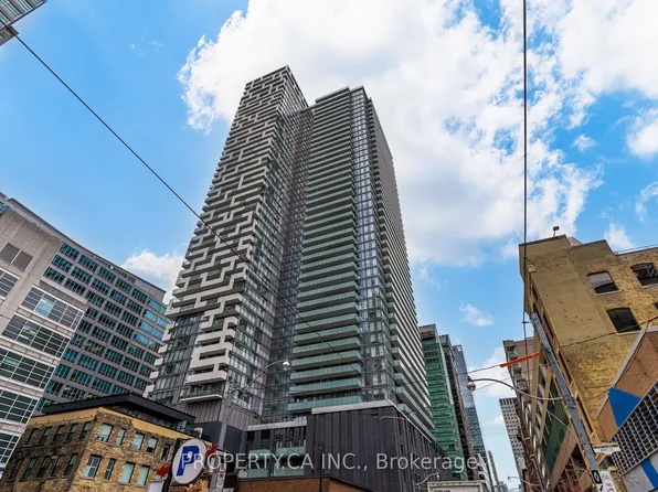 25 Richmond St E, Toronto, ON