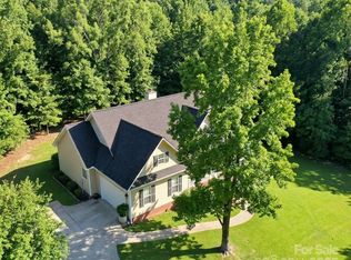 5368 Flat Creek Rd, Heath Springs, SC 29058