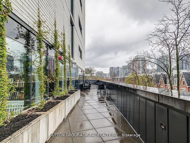 41 Dovercourt Rd #602 — Photo 20