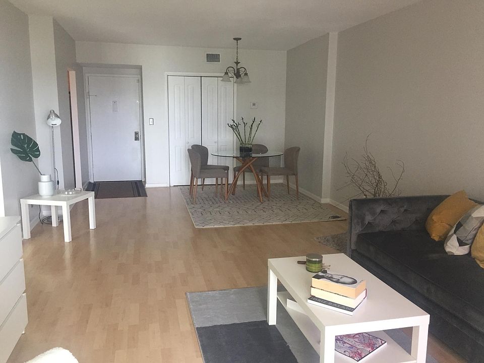 1st image of 4400 Hillcrest Dr APT 609
