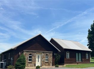 2393 Crow Mountain Rd, Russellville, AR 72802
