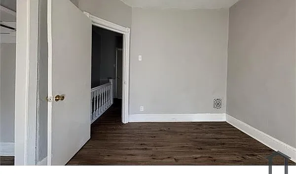 235 N Avondale St — Photo 3