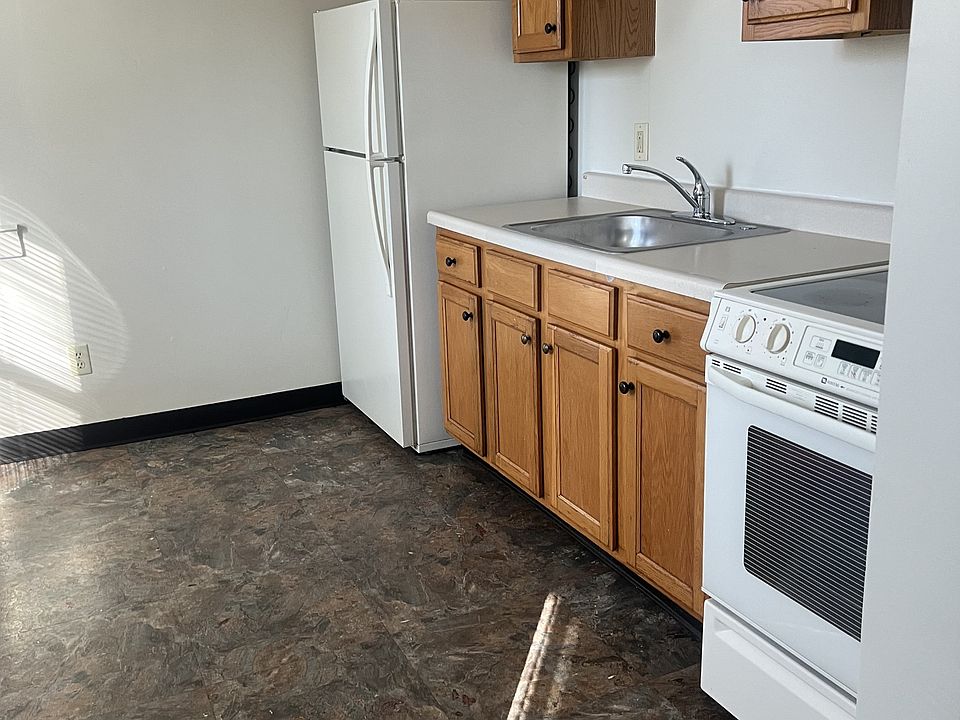1st image of 2326 School St APT 1