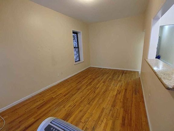 2nd image of 423 W Broadway #C1