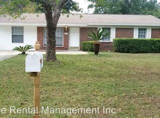 429 Oakland Cir, Fort Walton Beach, FL 32548