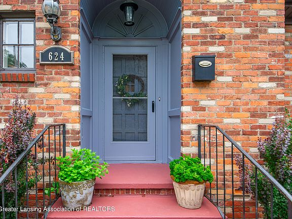 2nd image of 624 Lasalle Blvd