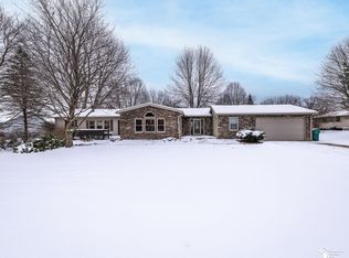 15601 Bak Rd, Van Buren Township, MI 48111