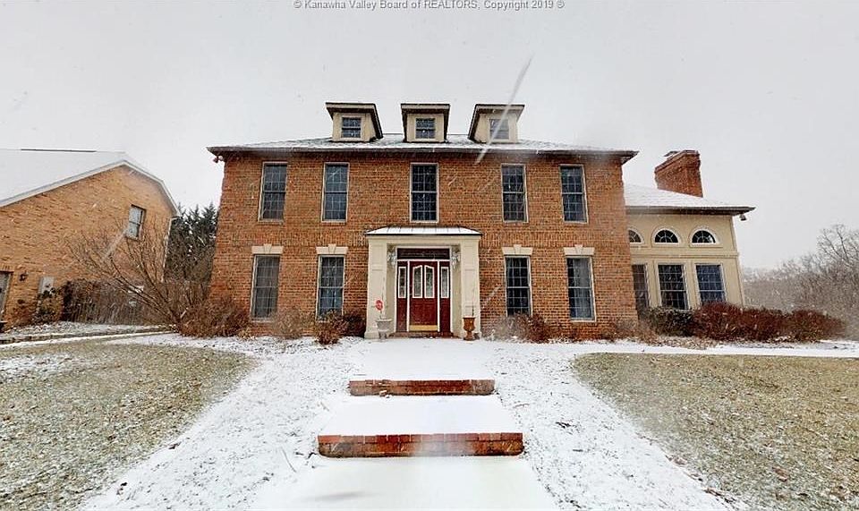 1st image of 304 Woodbridge Dr