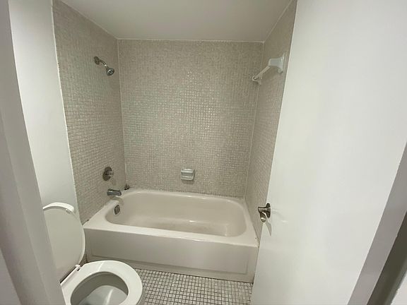 2nd image of 1400 San Remo Cir #1400