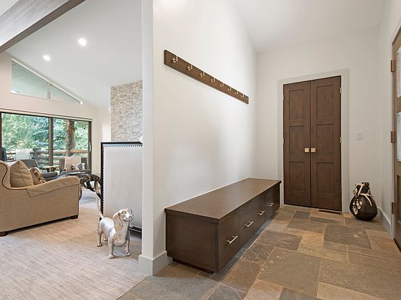 2nd image of 1111 Stonebridge Cir #11