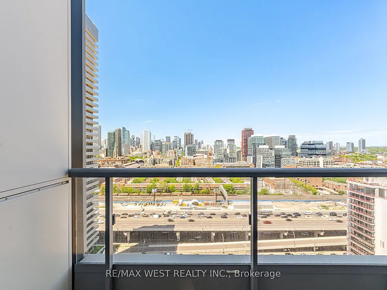 15 Richardson St #2101 — Photo 27