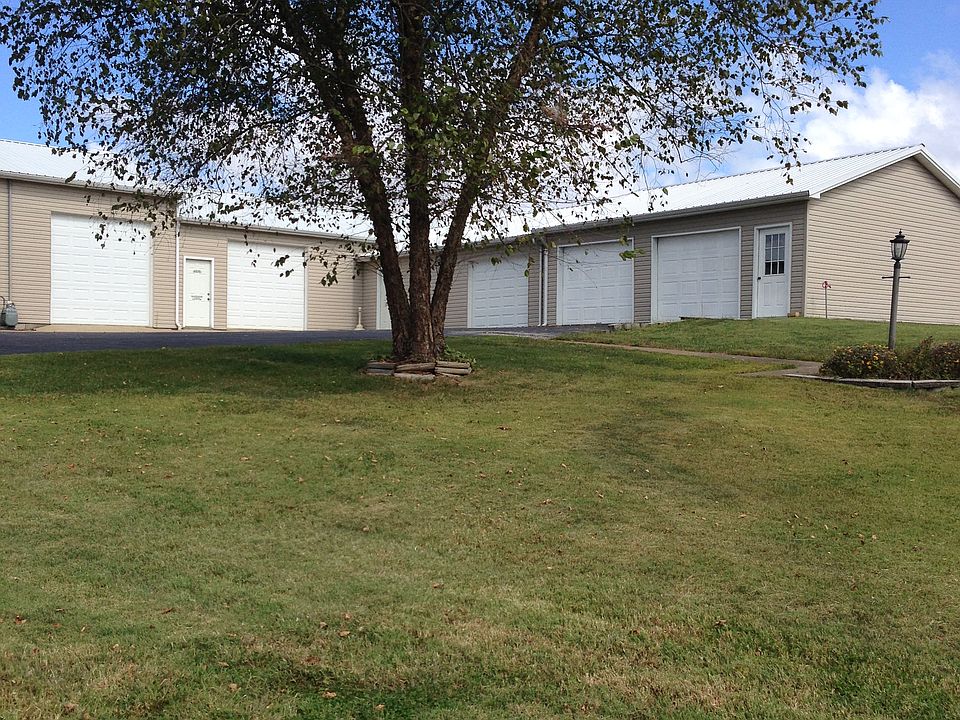 Large Building-8,500 sq ft
