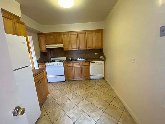 3rd image of 162-07 Highland Ave #6H
