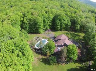 196 Sparkling Ridge Rd, Gardiner, NY 12561