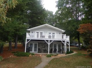 466 Shoreline Dr, New London, NC 28127