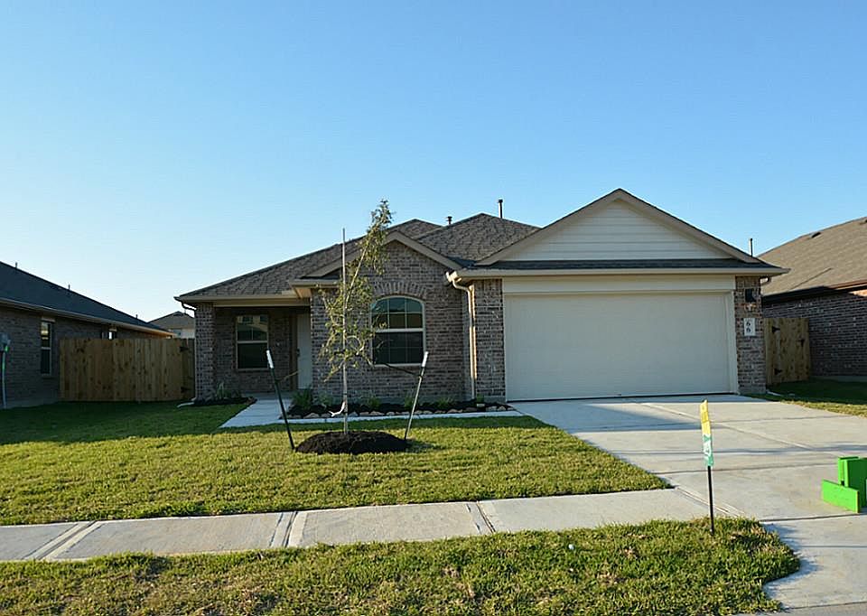 1st image of 60 Palm Grove Dr