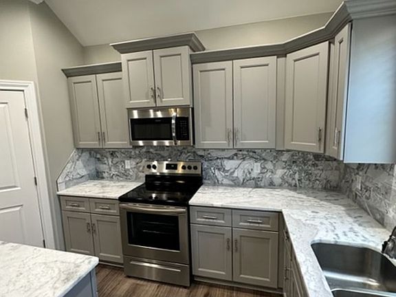 5th image of 7010 Coldwater Dr