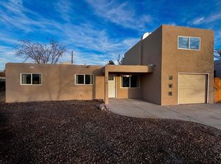 630 Monroe St SE, Albuquerque, NM 87108