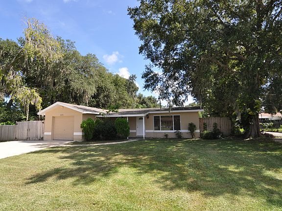 3rd image of 1151 Oakview Dr