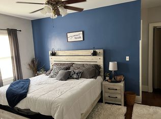 202 Pershing Ave, Donnellson, IA 52625