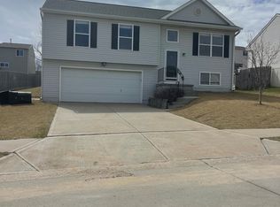 16131 Redwood St, Omaha, NE 68136