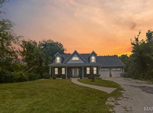 801 Old Fayetteville Rd, Freeburg, IL 62243