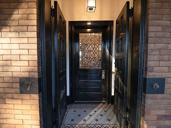 Front Door/Vestibule