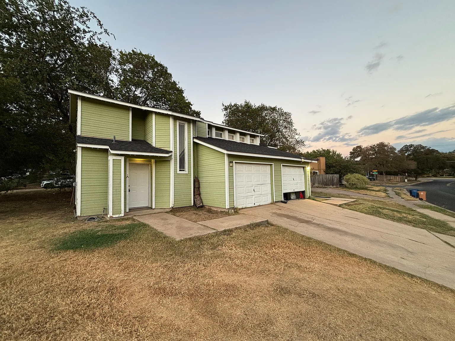 2 bed, 1.5 bath, 1078 sqft, $1,650 — Photo 4
