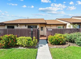 620 Sea Pine Way APT B, Greenacres, FL 33415