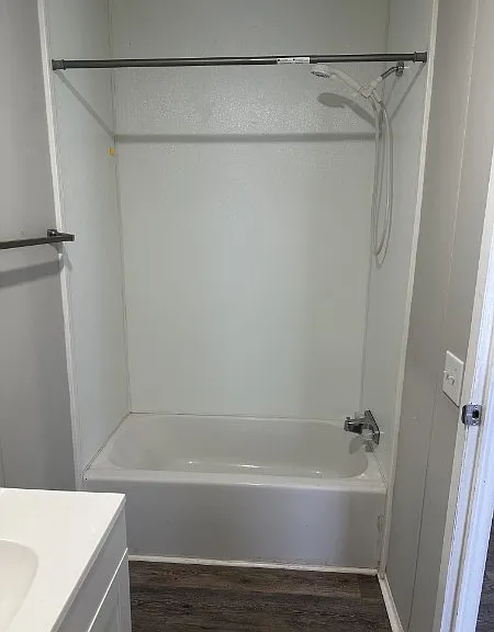 1221 N Valrico Rd — Photo 13
