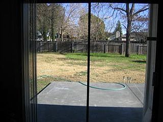 5th image of 8150 Holly Dr