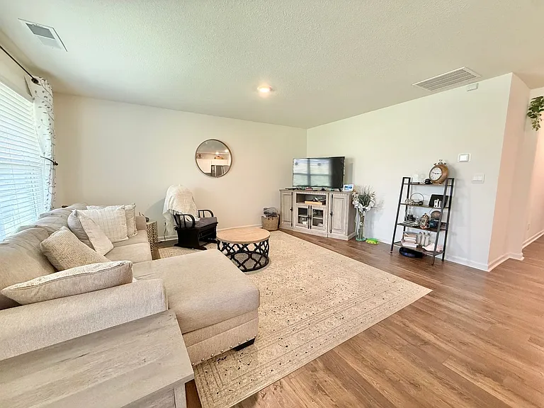 117 Crescent Cir — Photo 13