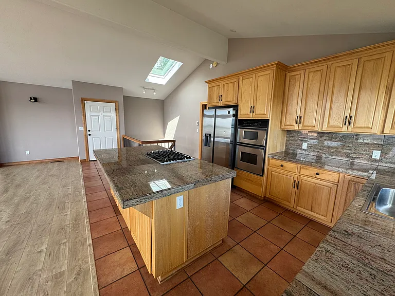 14800 Harborview Dr — Photo 19