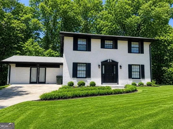1711 W Kellogg Cir, Douglasville, GA 30134