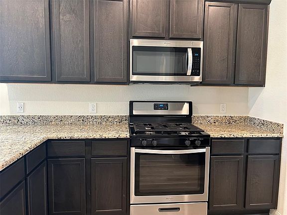 3rd image of 23149 Shakespeare Drive