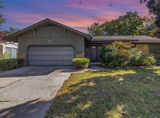 5582 Greenboro Dr SE, Kentwood, MI