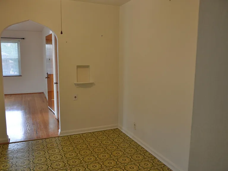 5908 Nagel Ave #2W — Photo 15