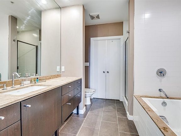 4th image of 2323 N Houston St APT 316