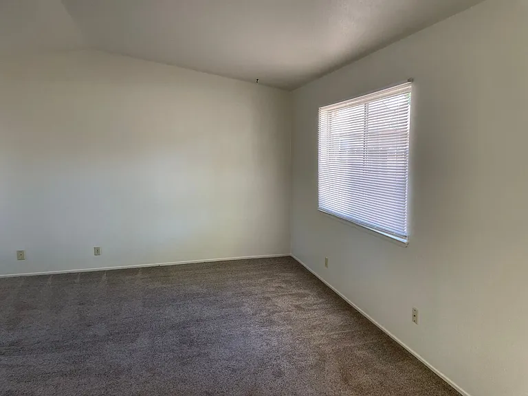 1057 Diablo Ave — Photo 11