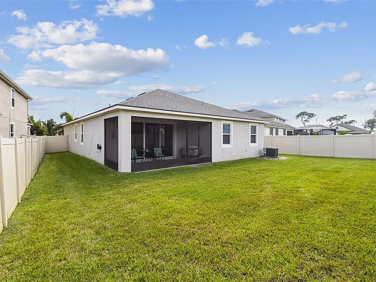 11514 Cedar Valley Dr — Photo 14