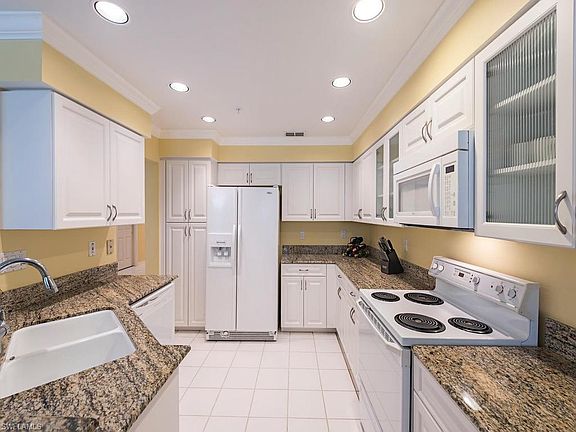 5th image of 24833 Lakemont Cove Ln APT 103