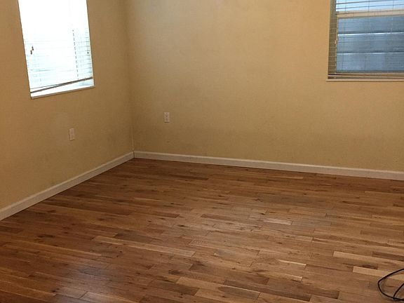 3rd image of 11 Avenue