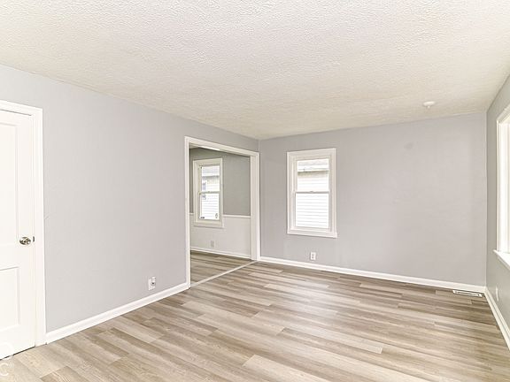 4th image of 3531 N Bancroft St
