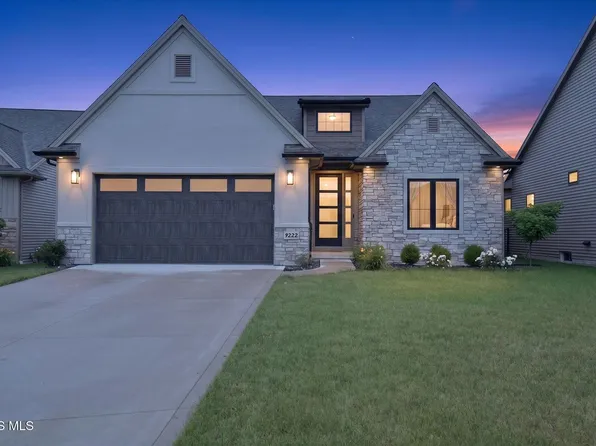 9222 Grande Ct, Sylvania, OH 43560