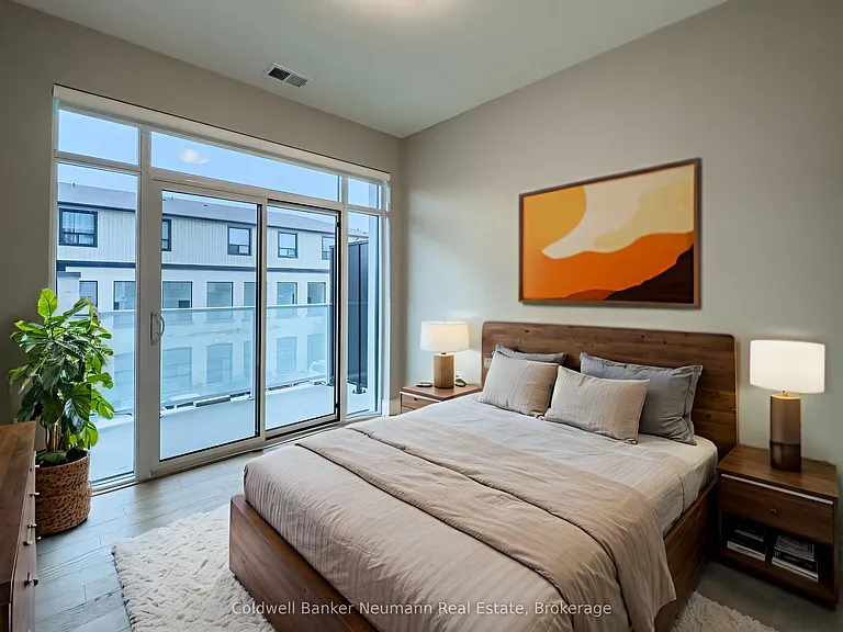 71 Wyndham St S #209 — Photo 8